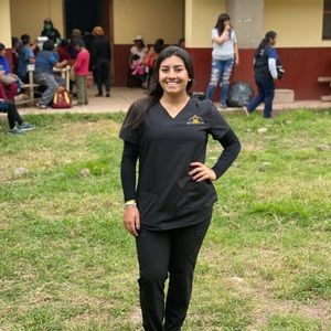 Meet your Posher, Kiany